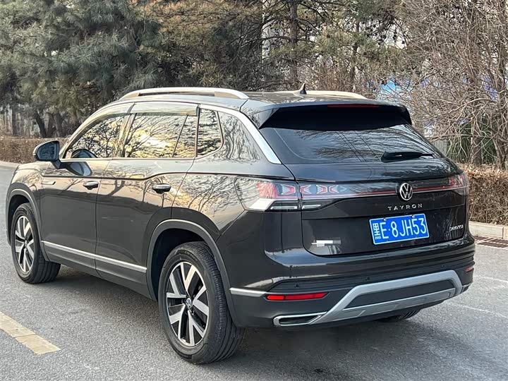 Фото 8 - Volkswagen Tayron