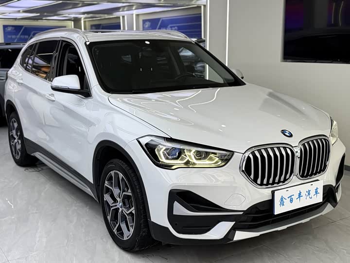 Фото 3 - BMW X1