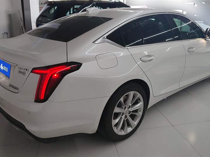 Фото 3 - Cadillac CT5