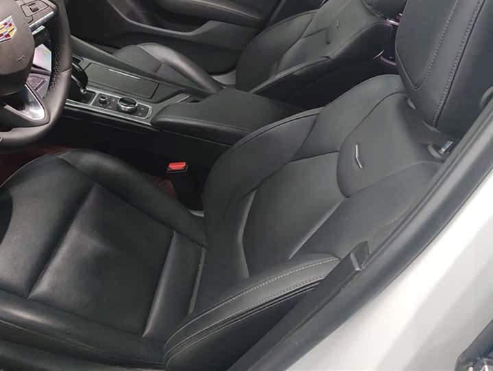 Фото 9 - Cadillac CT5