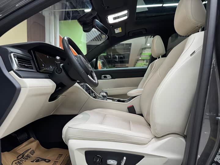 Фото 5 - LiXiang One