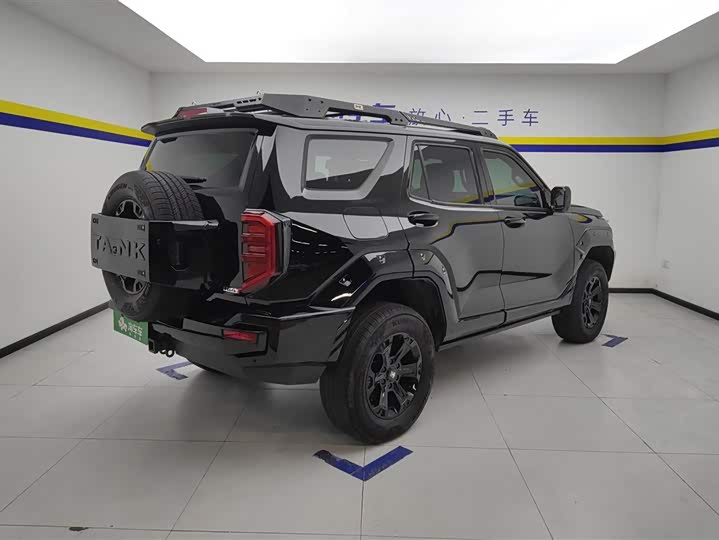 Фото 3 - Tank 400 Hybrid