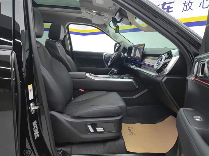 Фото 8 - Tank 400 Hybrid