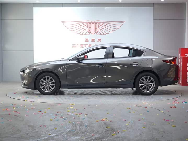 Фото 2 - Mazda 3 (Axela)