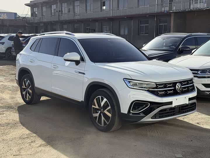 Фото 3 - Volkswagen Tayron