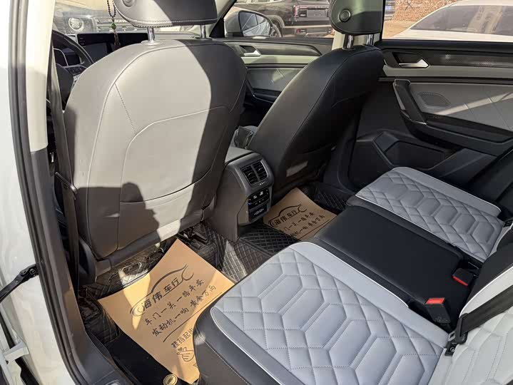 Фото 5 - Volkswagen Tayron