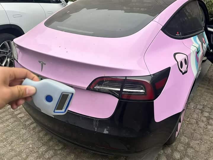 Фото 3 - Tesla Model 3