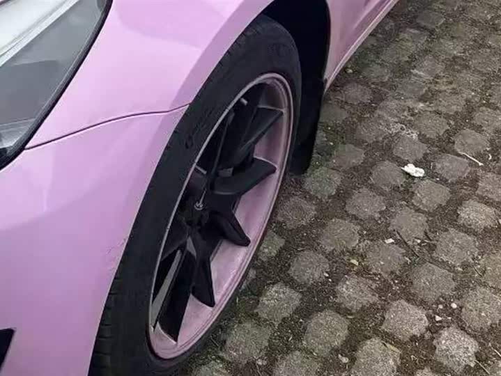 Фото 6 - Tesla Model 3