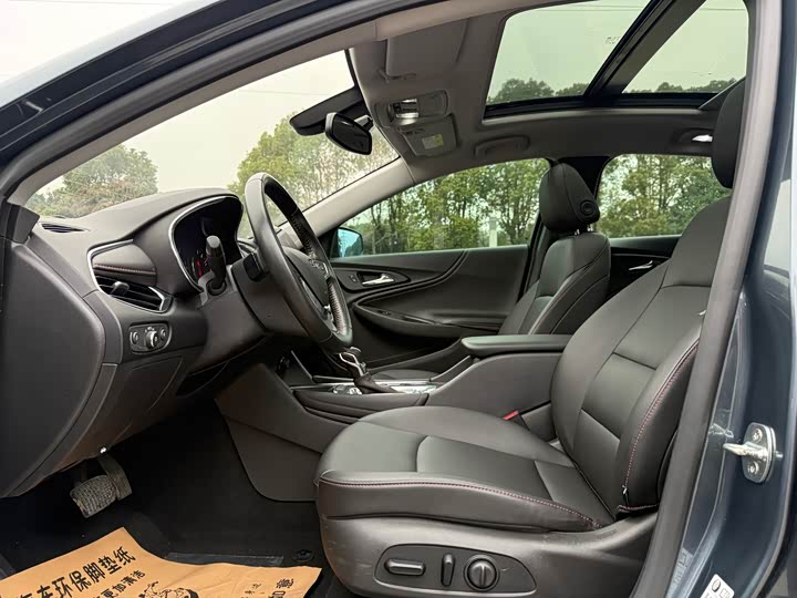 Фото 6 - Chevrolet Malibu XL