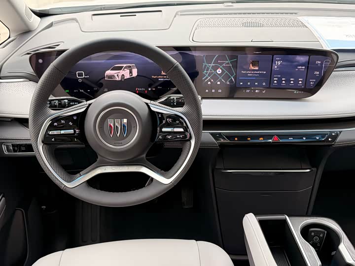 Фото 4 - Buick GL8 ES