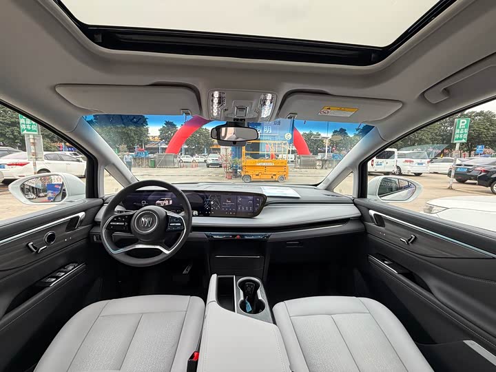 Фото 6 - Buick GL8 ES