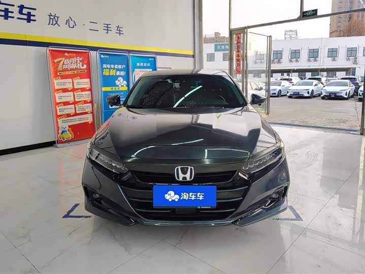 Фото 2 - Honda Accord