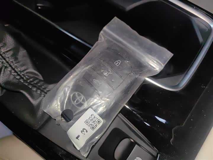 Фото 9 - Toyota Camry