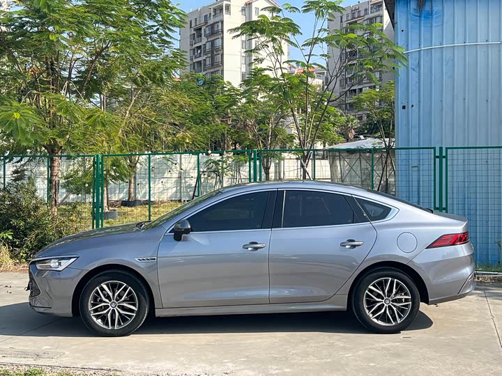 Фото 3 - BYD Qin Plus