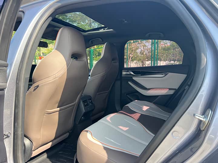 Фото 6 - BYD Qin Plus