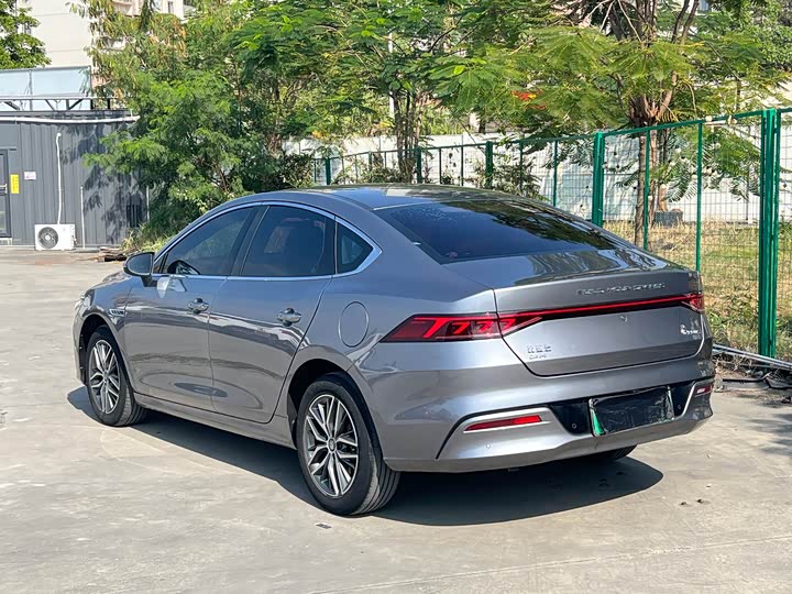 Фото 8 - BYD Qin Plus