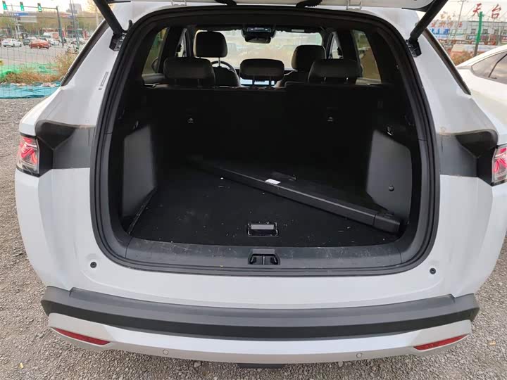 Фото 9 - BYD Song L DM-i Hybrid