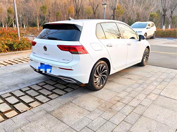 Фото 6 - Volkswagen Golf