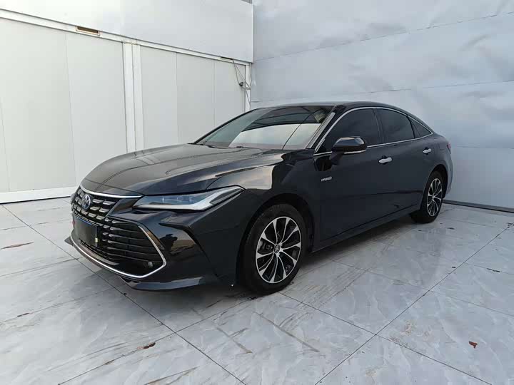 Фото 1 - Toyota Avalon