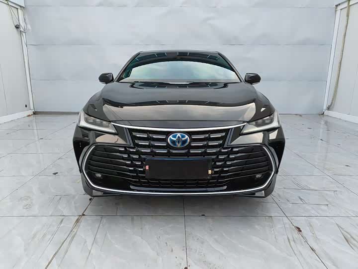 Фото 2 - Toyota Avalon