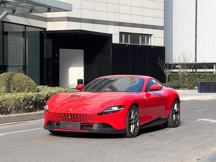 Фото 1 - Ferrari Roma