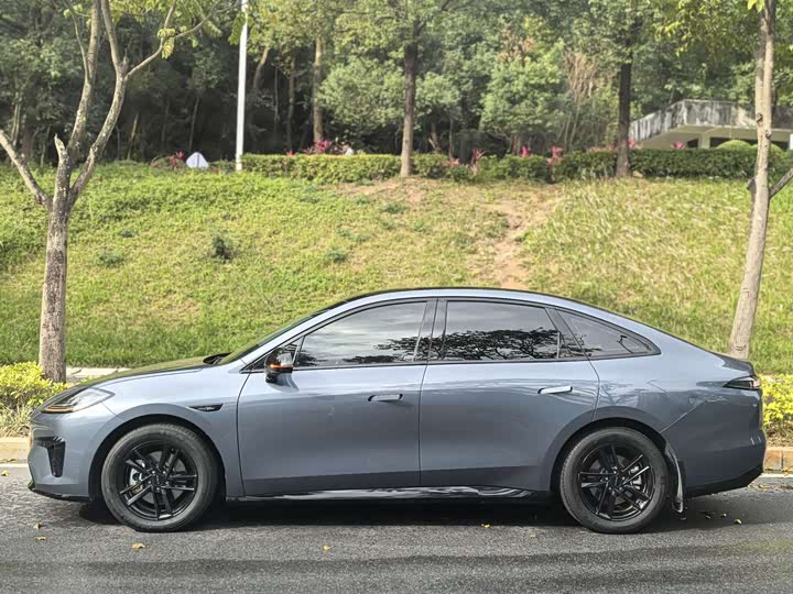 Фото 4 - GAC Aion RT