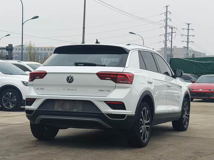 Фото 9 - Volkswagen T-Roc