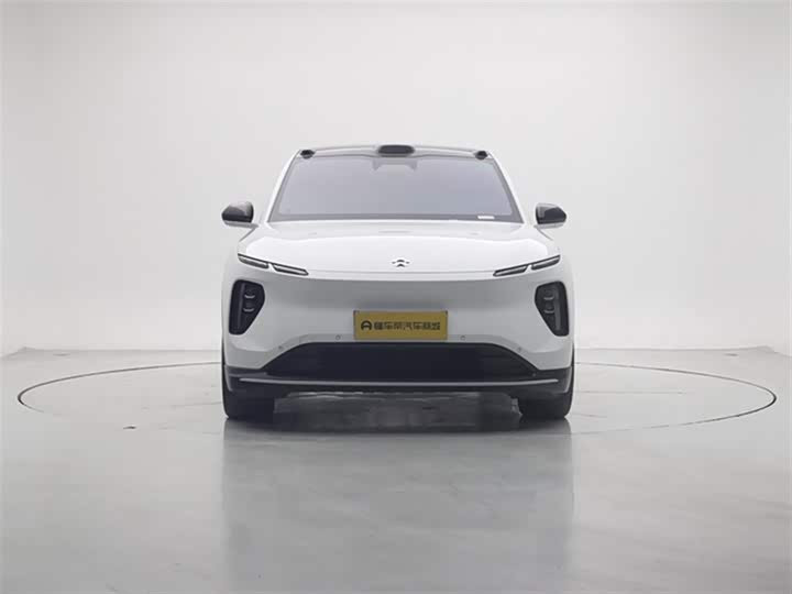 Фото 3 - Nio EC6