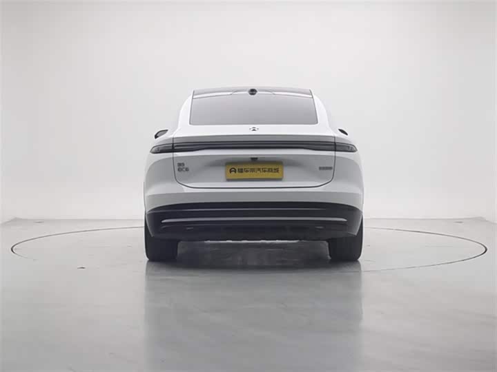 Фото 7 - Nio EC6