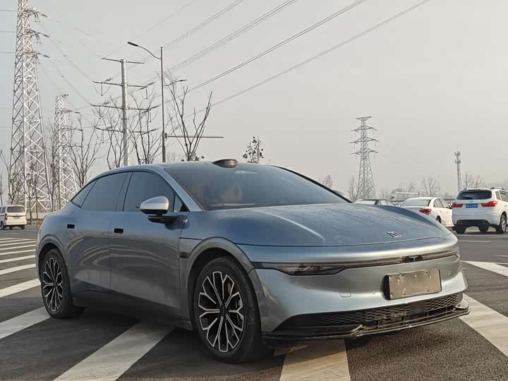 Фото 3 - Zeekr 007