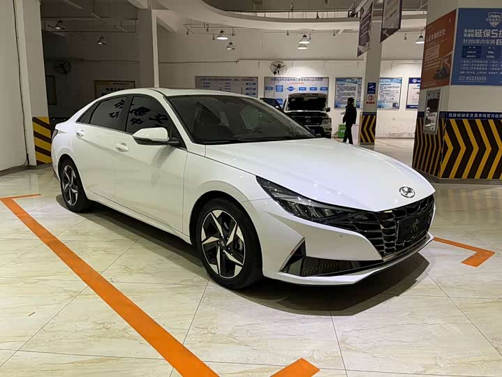 Фото 3 - Hyundai Elantra N line