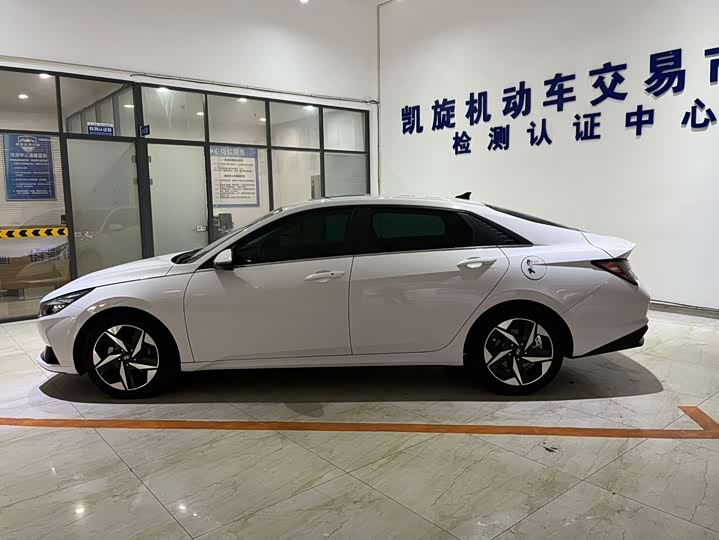 Фото 6 - Hyundai Elantra N line