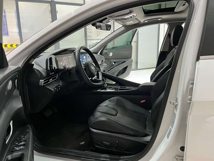 Фото 8 - Hyundai Elantra N line