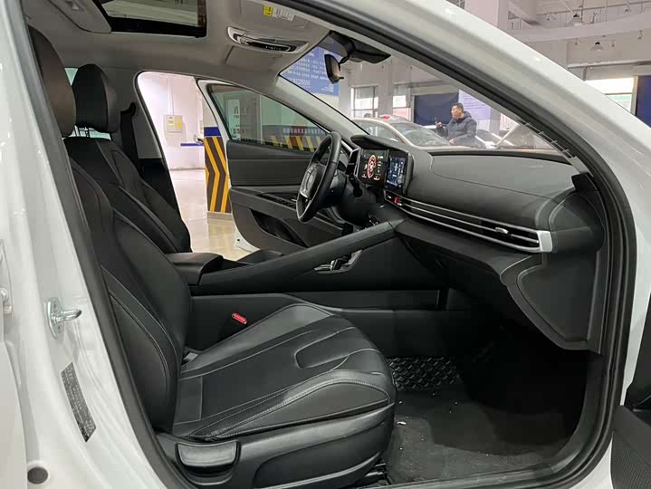 Фото 9 - Hyundai Elantra N line