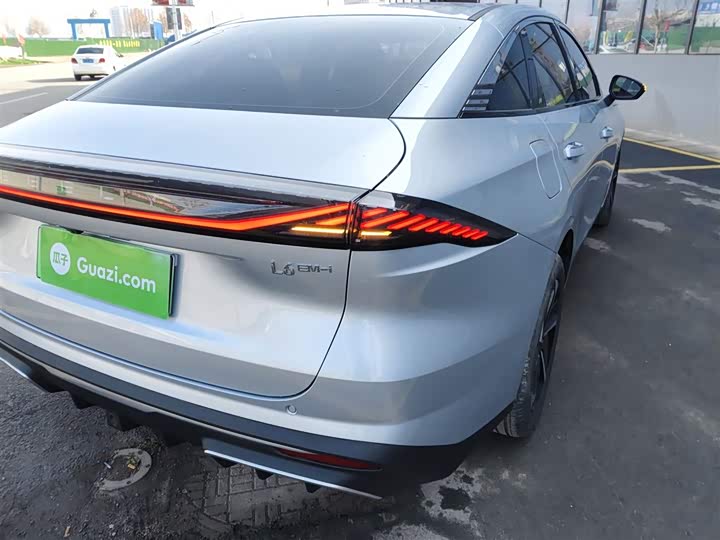 Фото 8 - Geely Galaxy L6