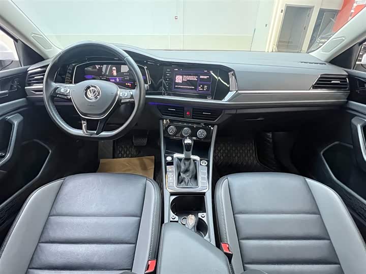 Фото 7 - Volkswagen Sagitar L