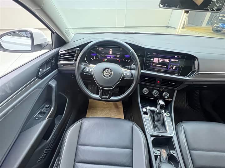 Фото 8 - Volkswagen Sagitar L