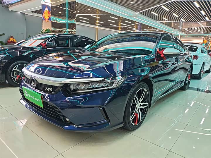 Фото 1 - Honda Inspire