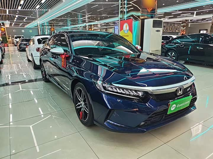 Фото 4 - Honda Inspire