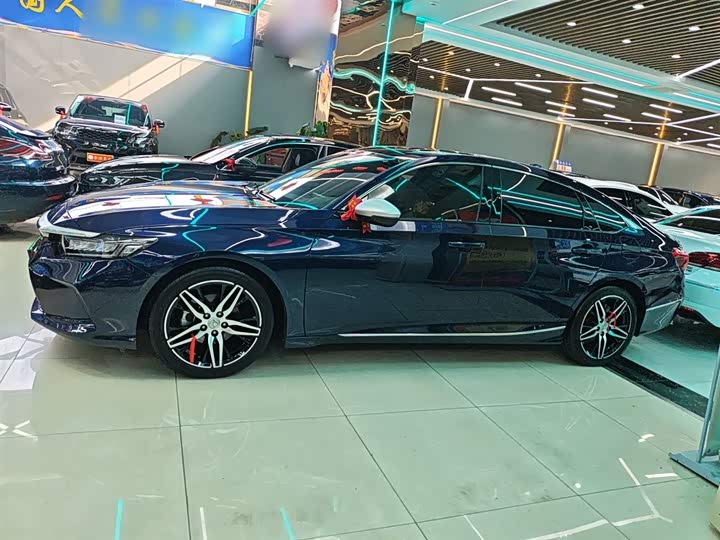 Фото 5 - Honda Inspire