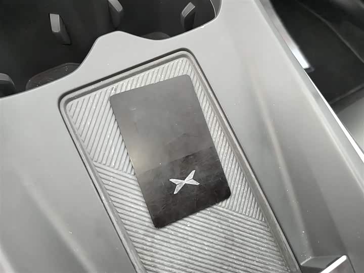 Фото 9 - XPeng Mona M03