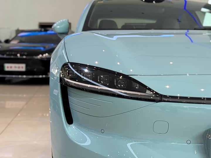 Фото 4 - Luxeed S7