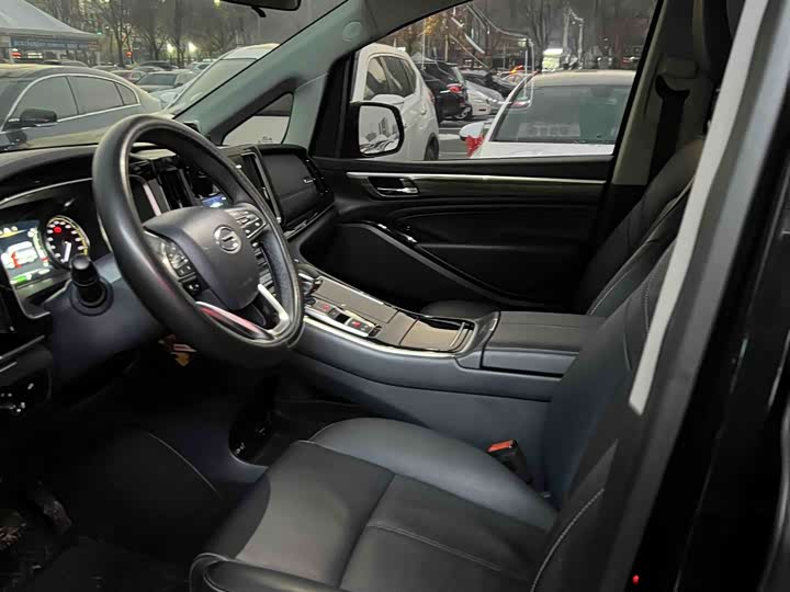 Фото 4 - GAC Trumpchi M8