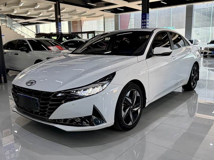 Фото 1 - Hyundai Elantra N line