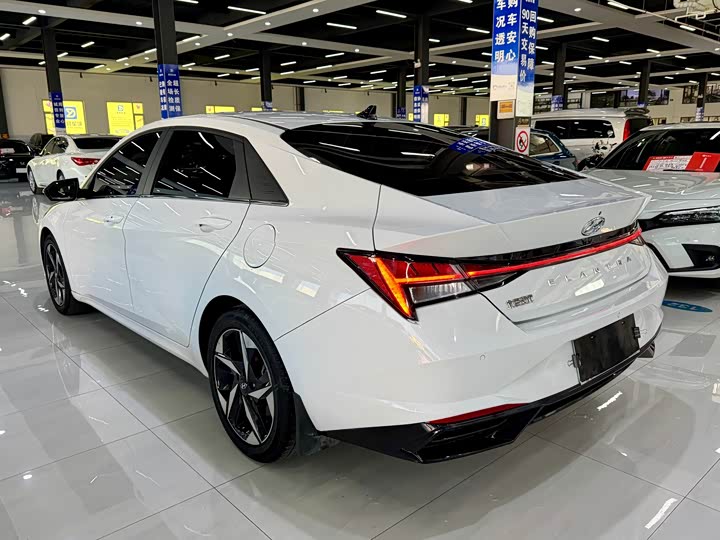 Фото 9 - Hyundai Elantra N line