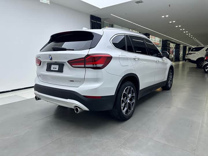 Фото 3 - BMW X1