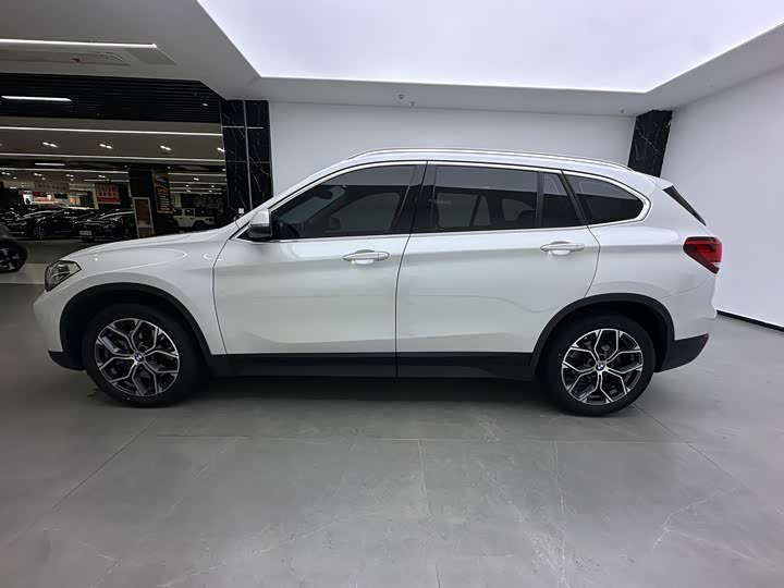 Фото 7 - BMW X1