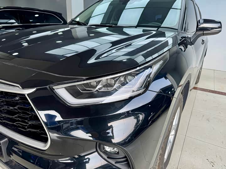 Фото 4 - Toyota Highlander