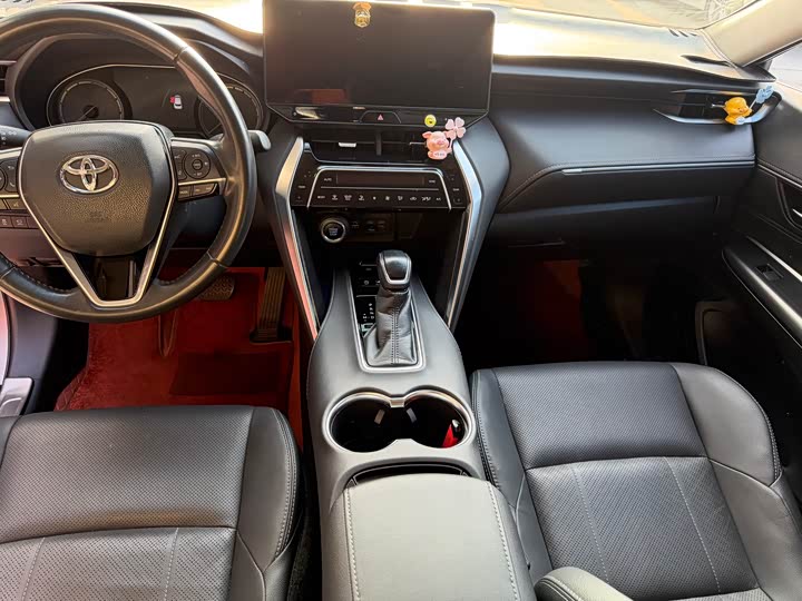 Фото 6 - Toyota Harrier