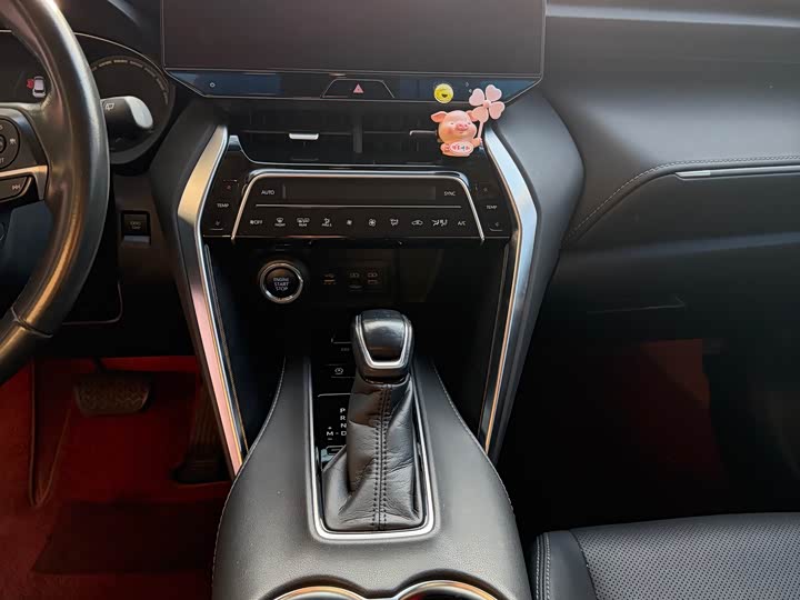 Фото 7 - Toyota Harrier